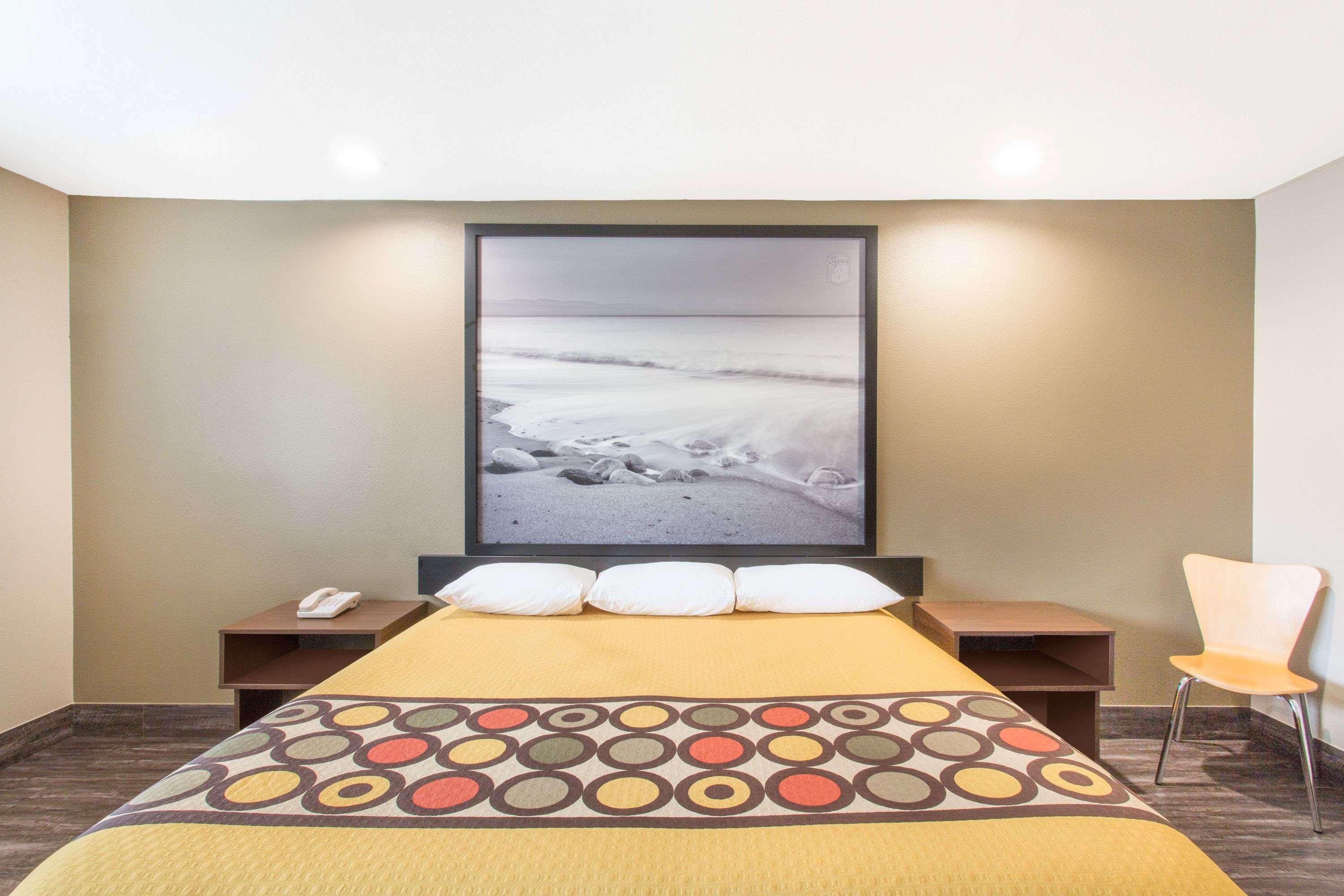 Super 8 by Wyndham National City Chula Vista 11/24