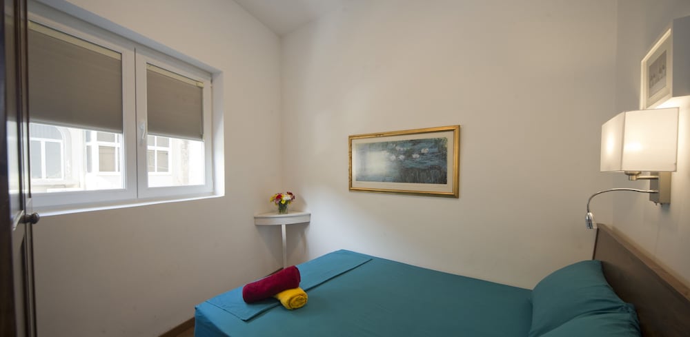 Marco Polo Malta Hostel 29/41