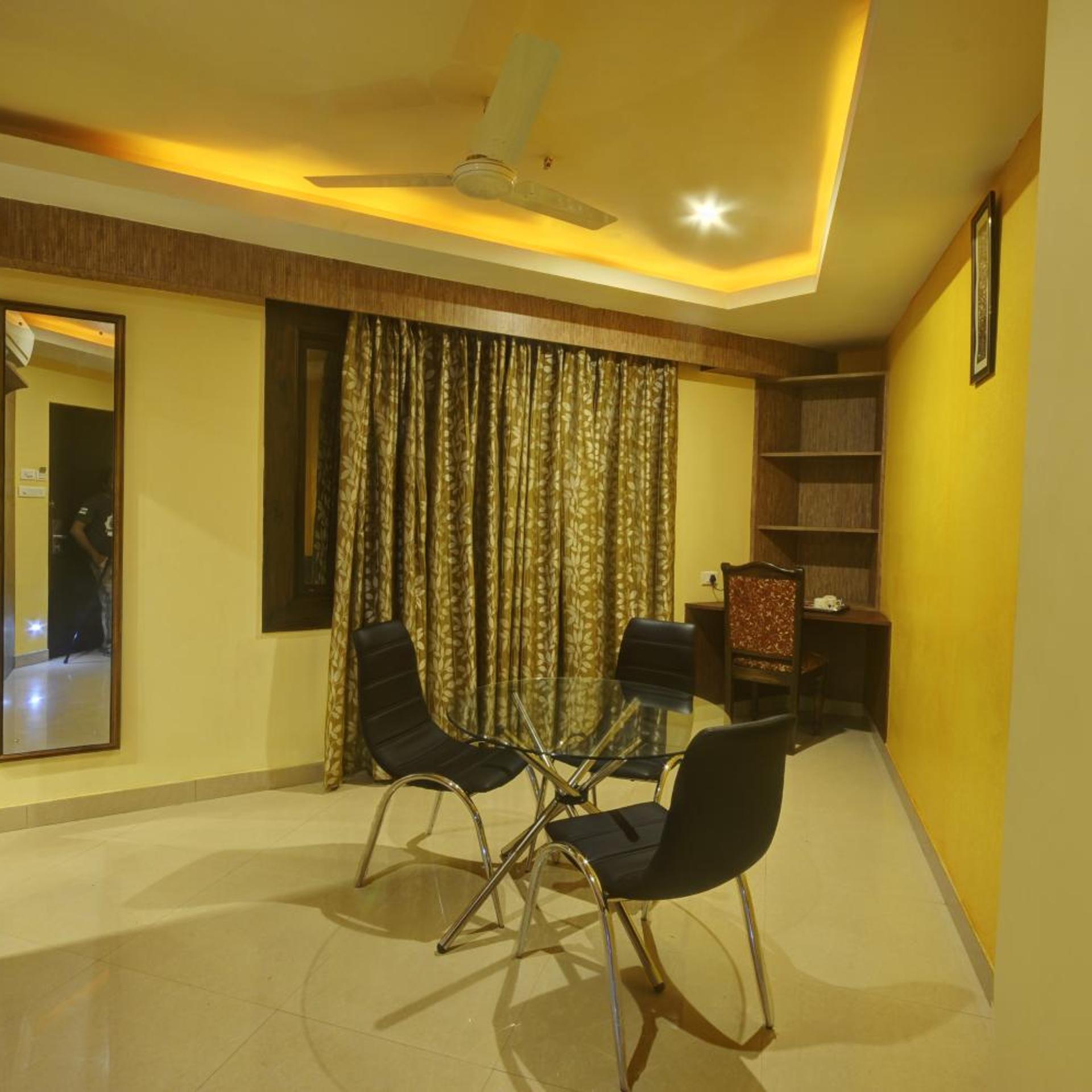 Oyo Premium Nayapalli Irc Village 60/72