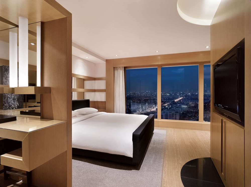 GRAND HYATT SEOUL 11/67