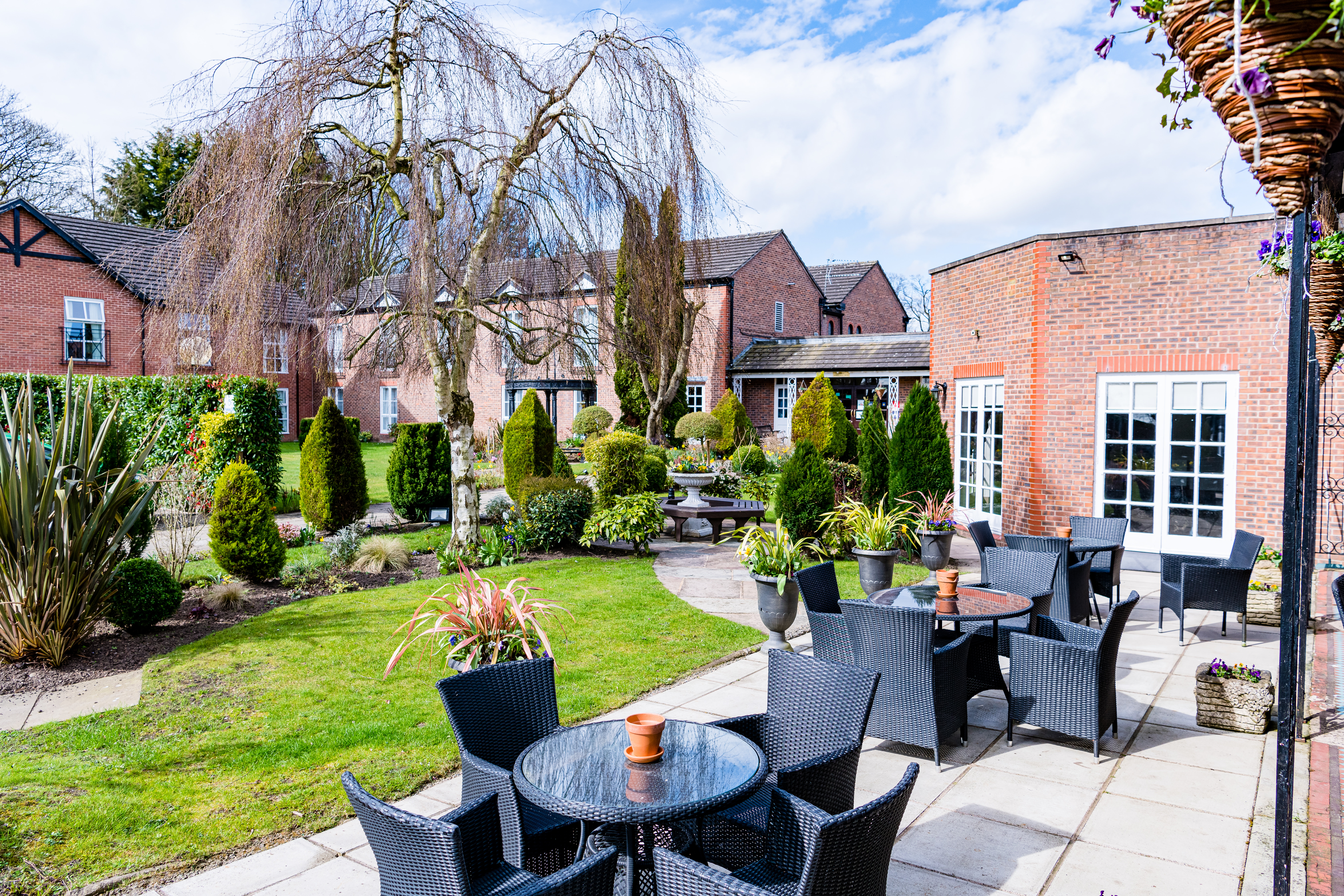 Rossett Hall Hotel 66/78
