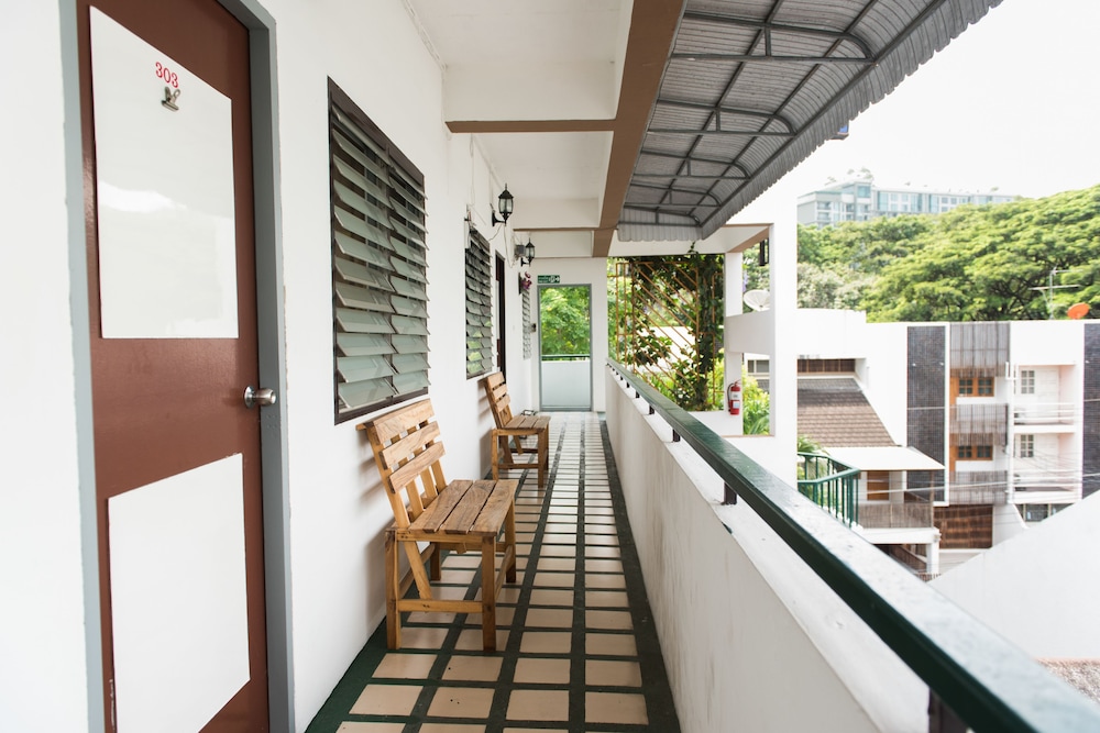 Dutch Guesthouse 27/29