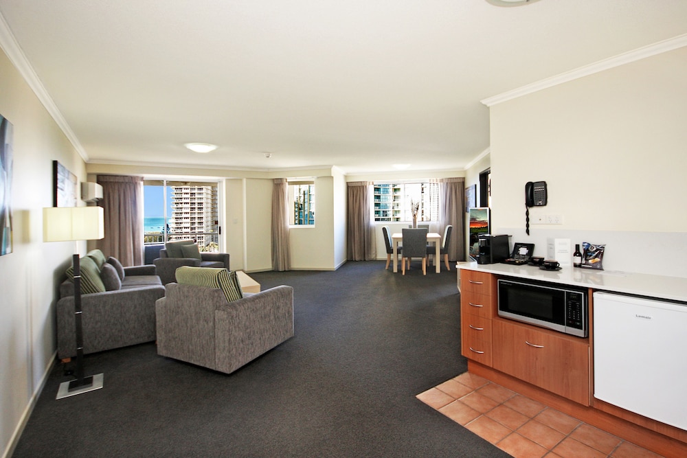 Sovereign Gold Coast 50/73