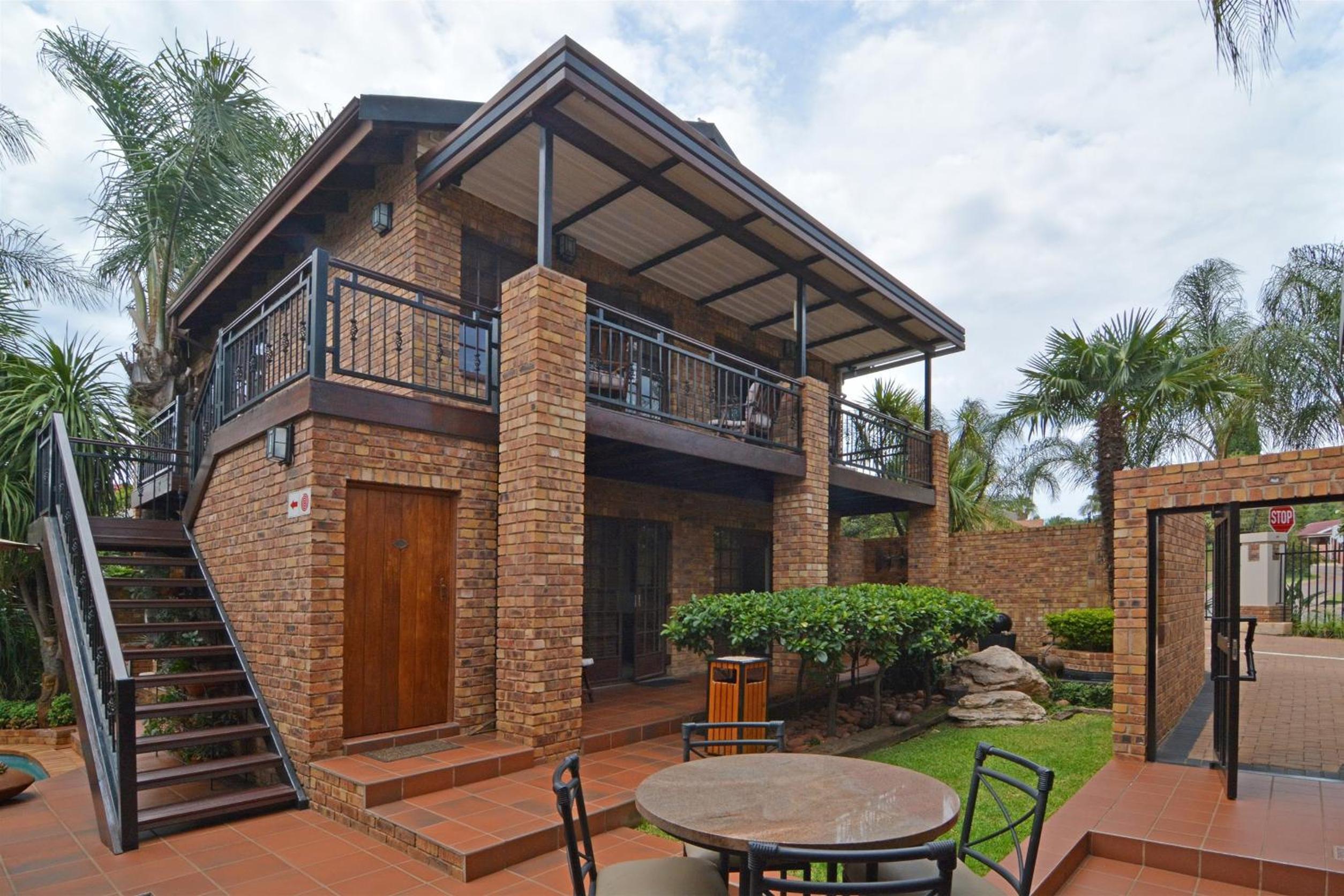 Africa House Guest House 1/23
