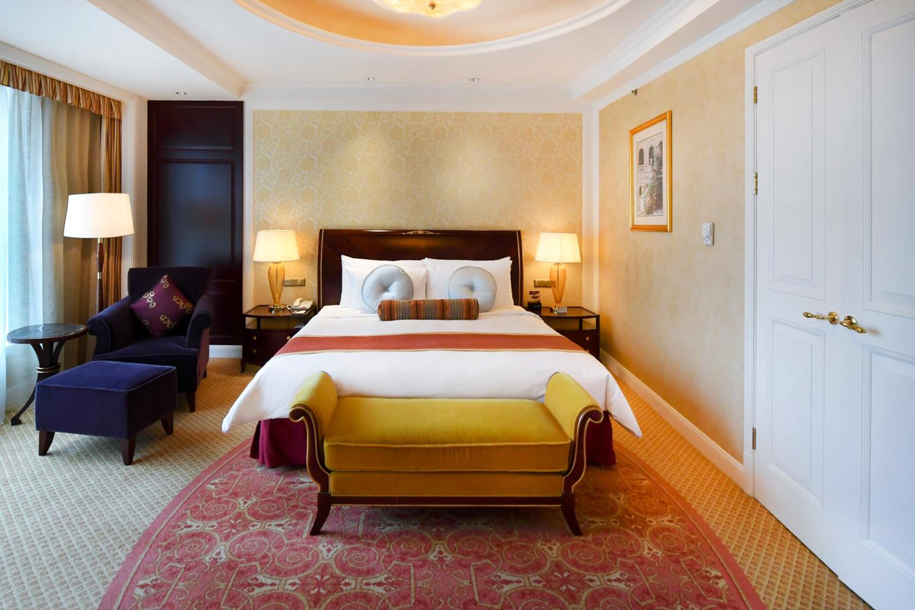 Business, Deluxe, Double Bed