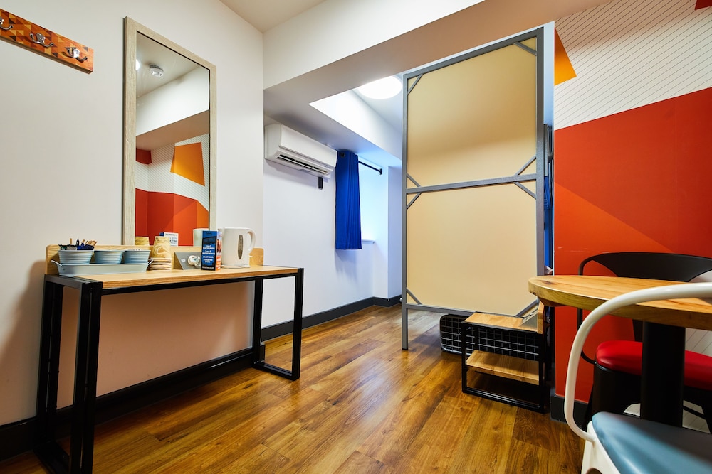 St Christophers Inn Village London Bridge Hostel Ex Hostel St Christophers Village 8/74