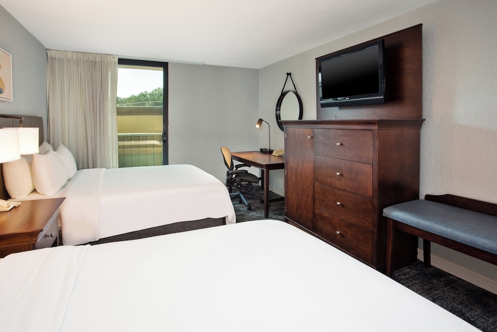 Crowne Plaza Chicago Northbrook 21/66