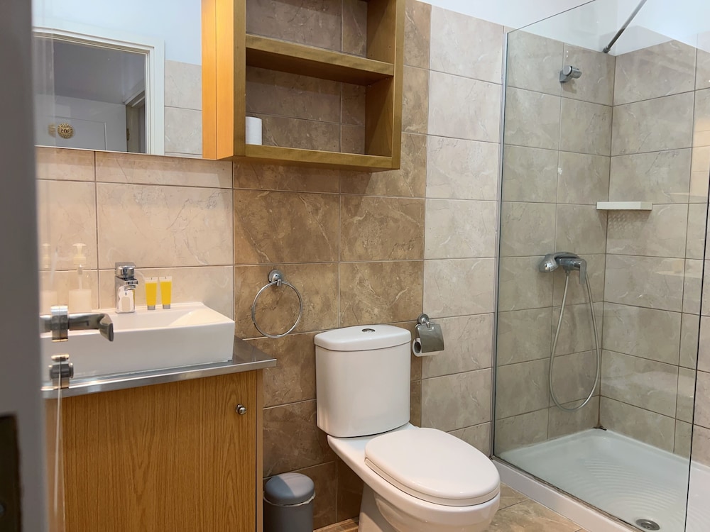 St Elena Boutique Hotel 44/50