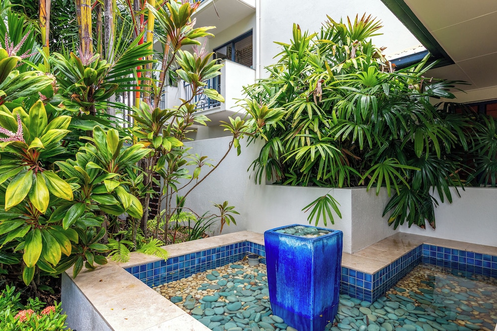 Meridian Port Douglas 65/70