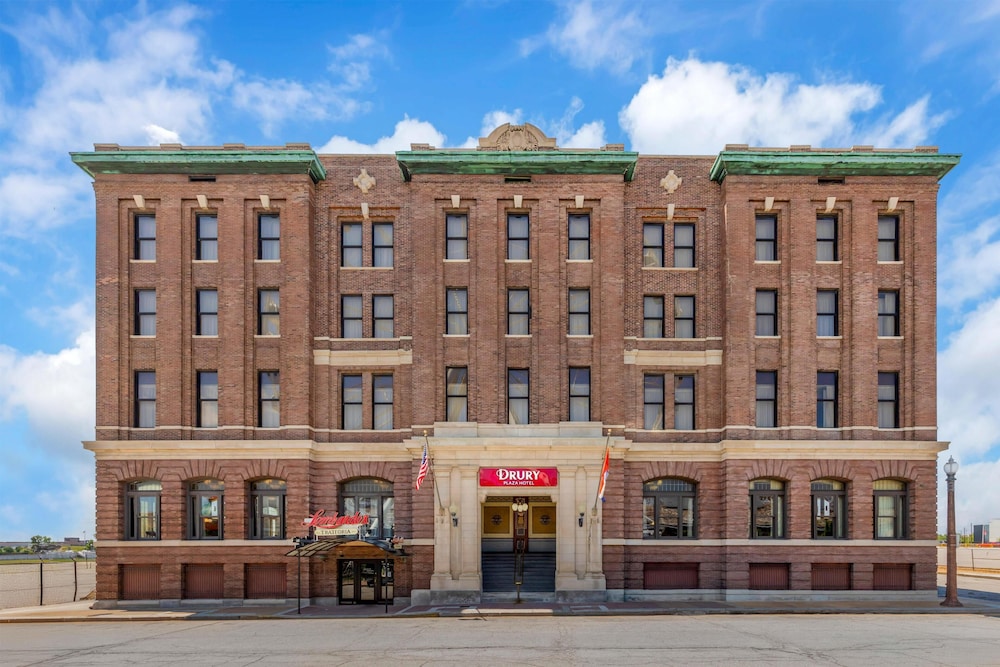 Drury Inn & Suites St. Louis Union Station 2/45