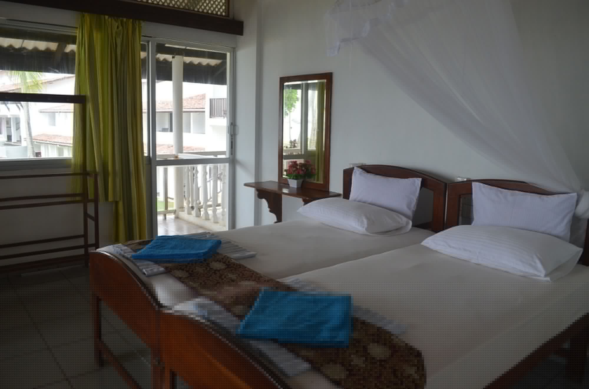 SUPERIOR, TWIN BEDS, BEACH VIEW, BALCONY