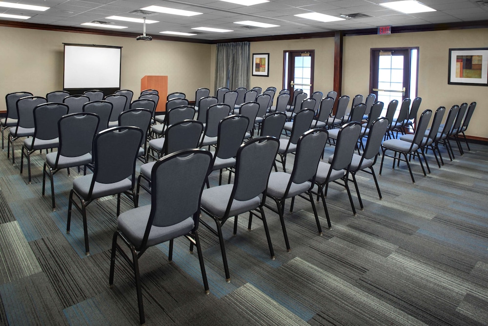 Hyatt House Parsippany/Whippany 64/71