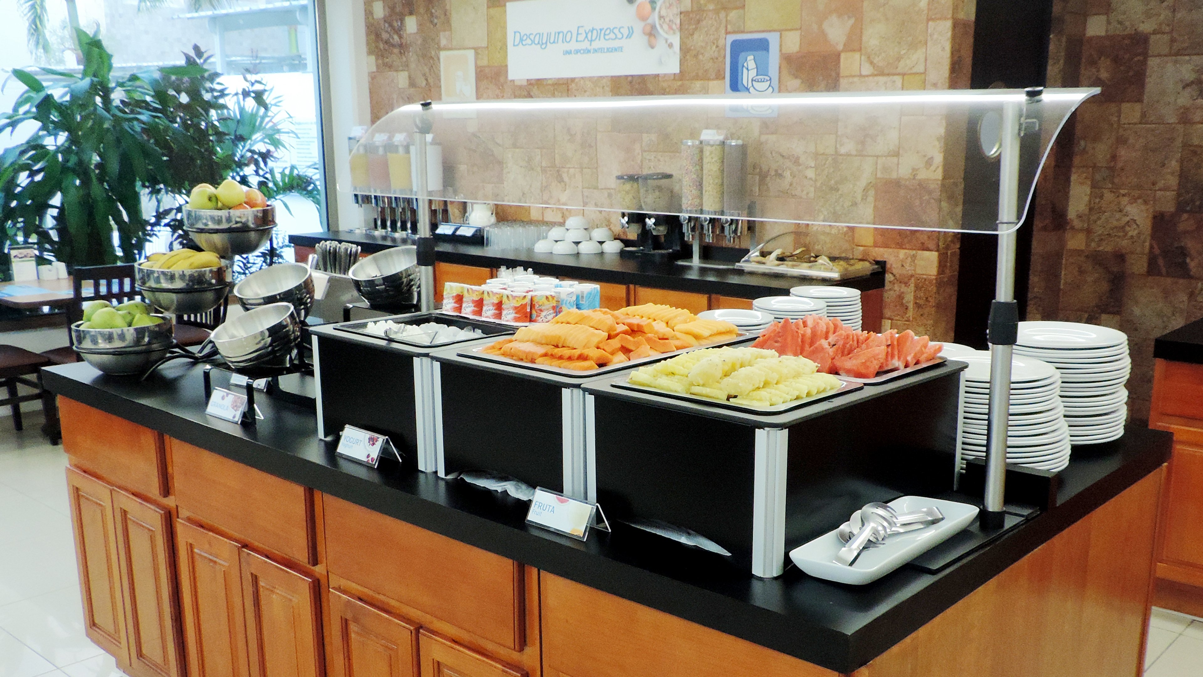 HOLIDAY INN EXPRESS PARAISO DOS BOCAS 4/23