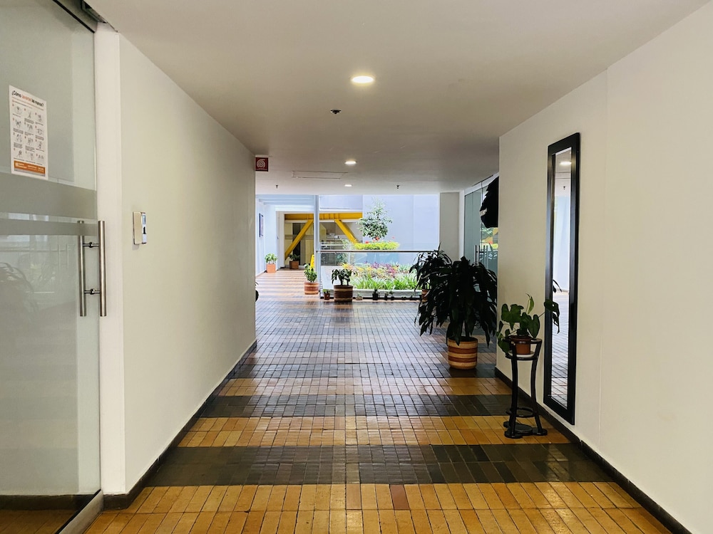 Hotel Aparta Suite Continental 35/75