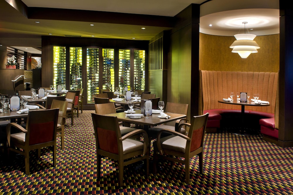 Courtyard By Marriott Niagara Falls 26/39