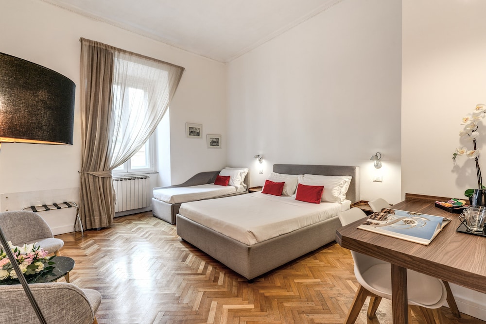 Little Queen Relais 28/48