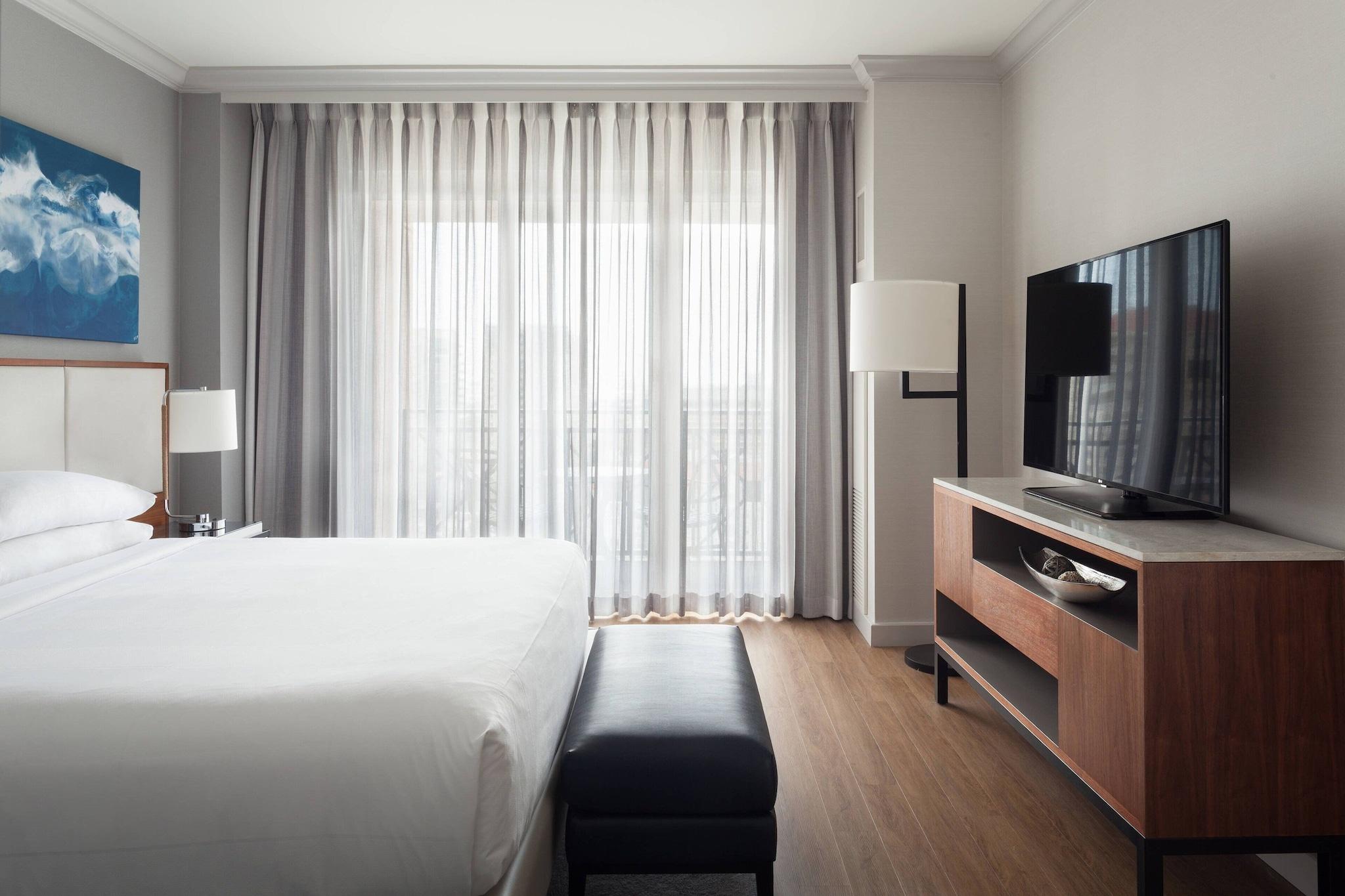 غرفة بسرير مزدوج لذوي الإعاقة، Tampa Marriott Water Street 3/5