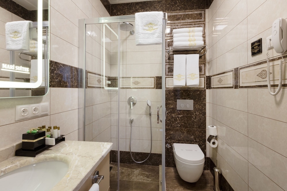 Mari Suites Hotel 10/63