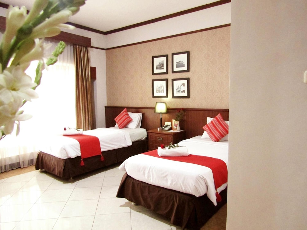 Hotel Pelangi Malang 18/58