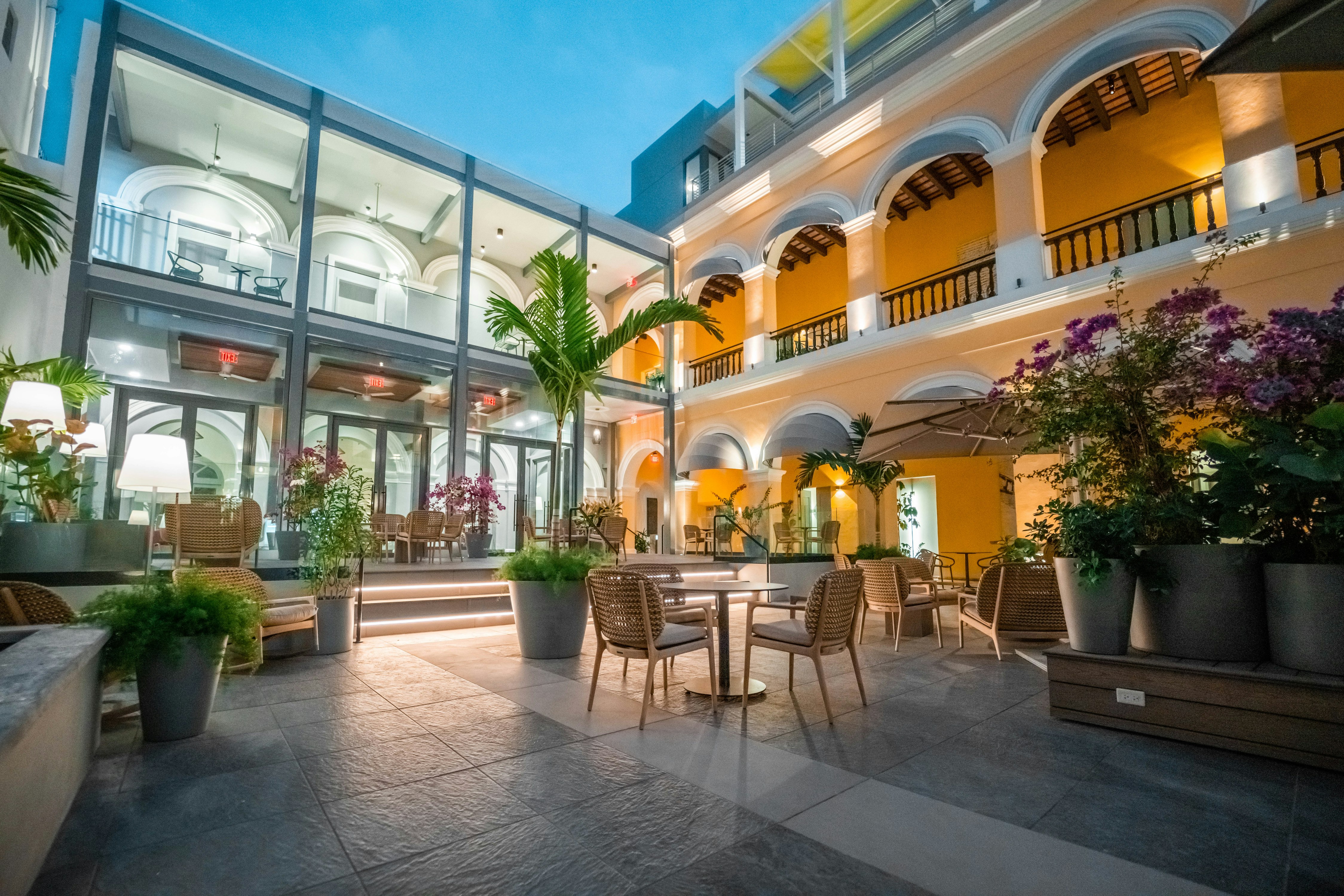 Palacio Provincial San Juan, Curio Collection by Hilton 8/45