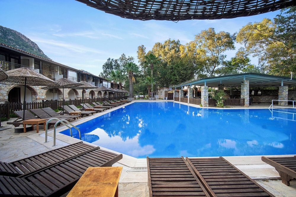 Alados Otel 22/50