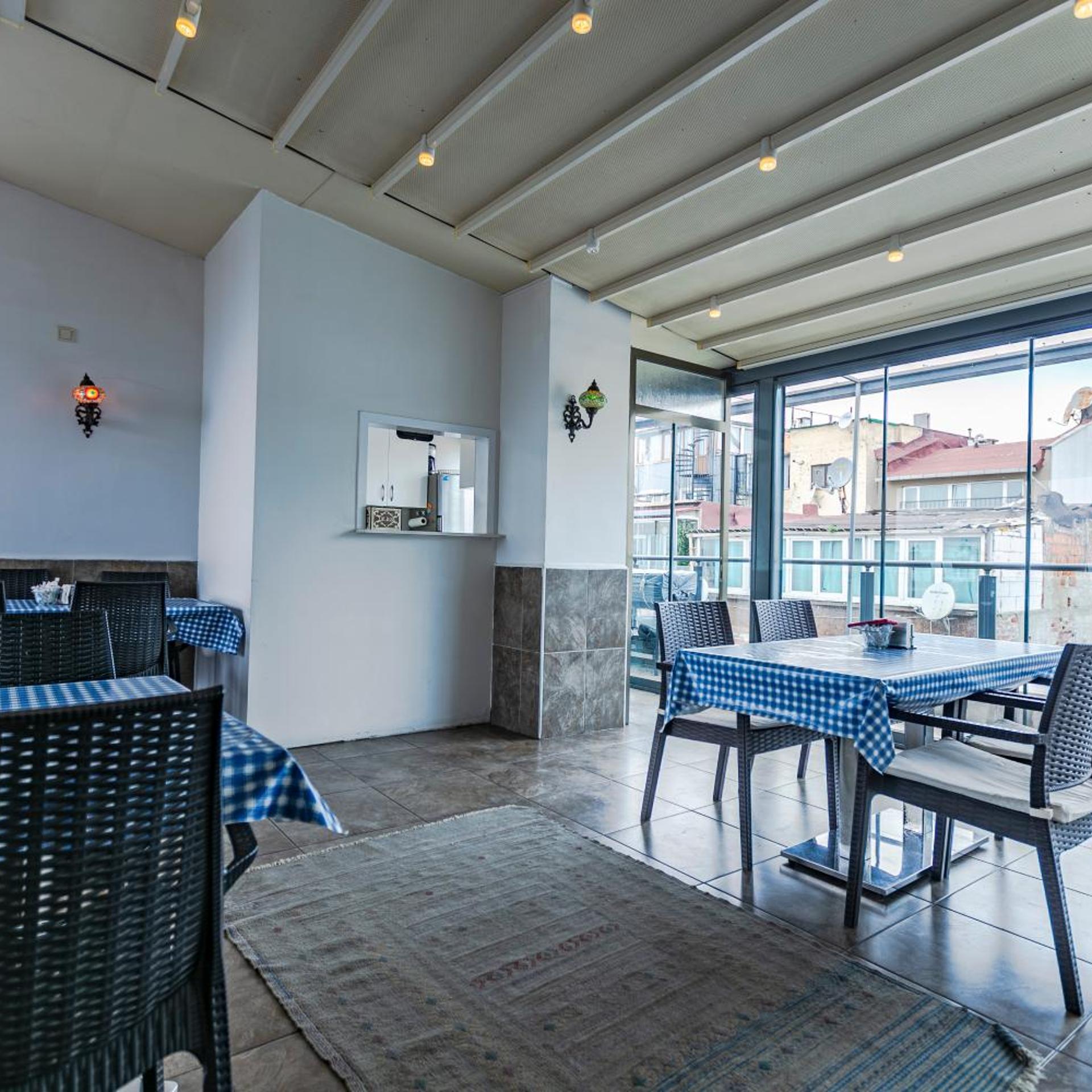 Stanpoli Hotel 33/55