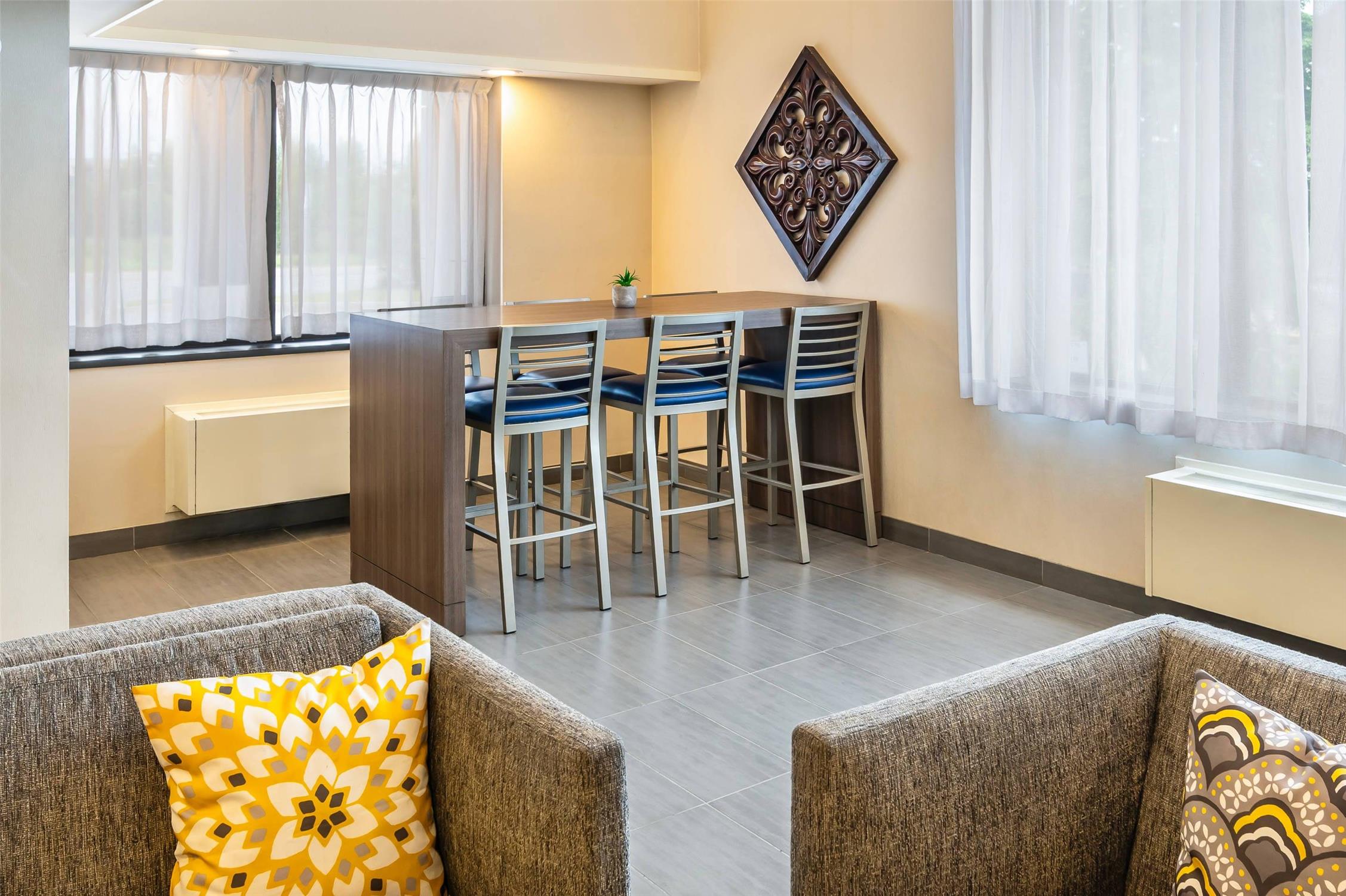 Comfort Inn Sudbury East 15/35