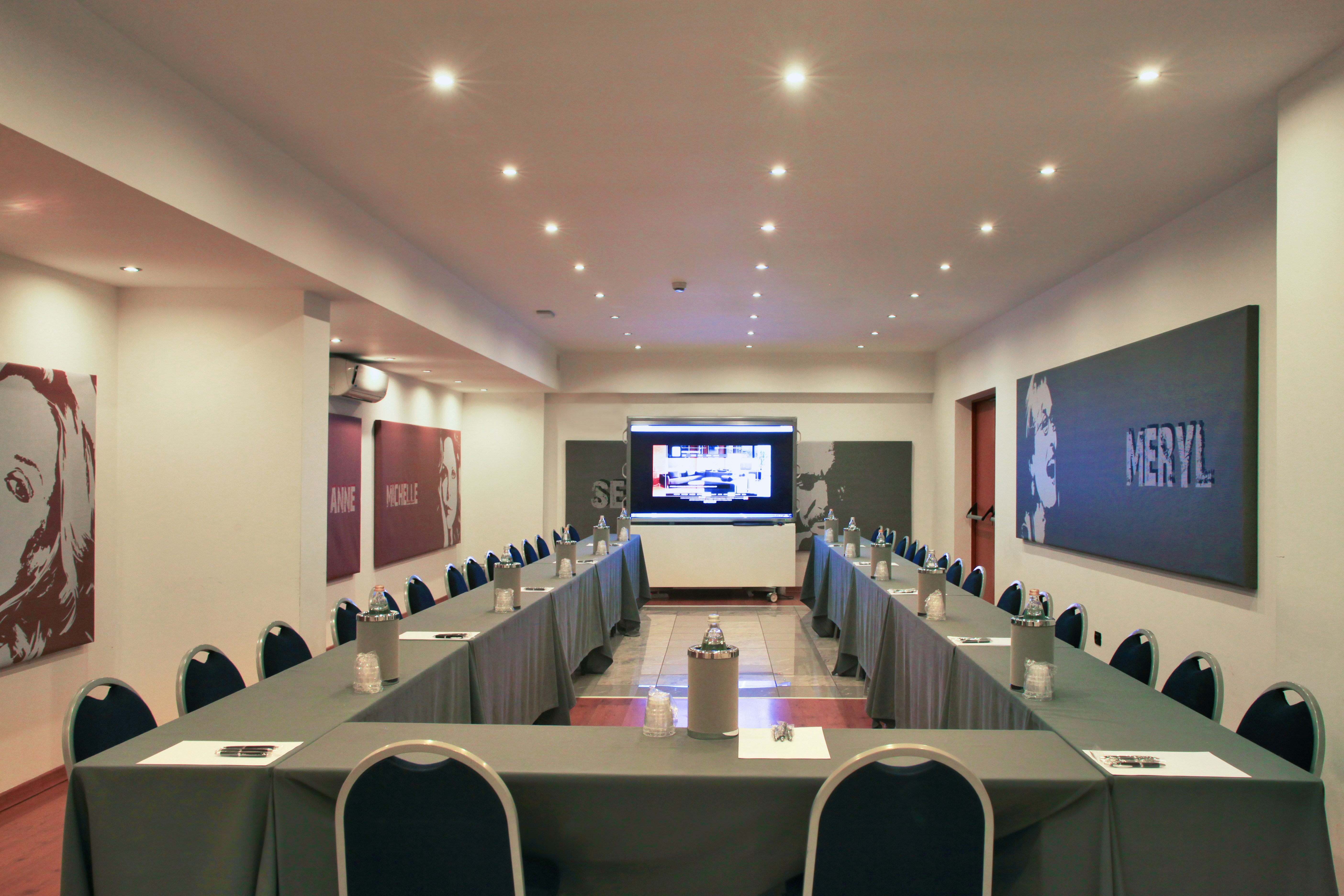 B&B HOTEL Milano Cologno Studios 43/49