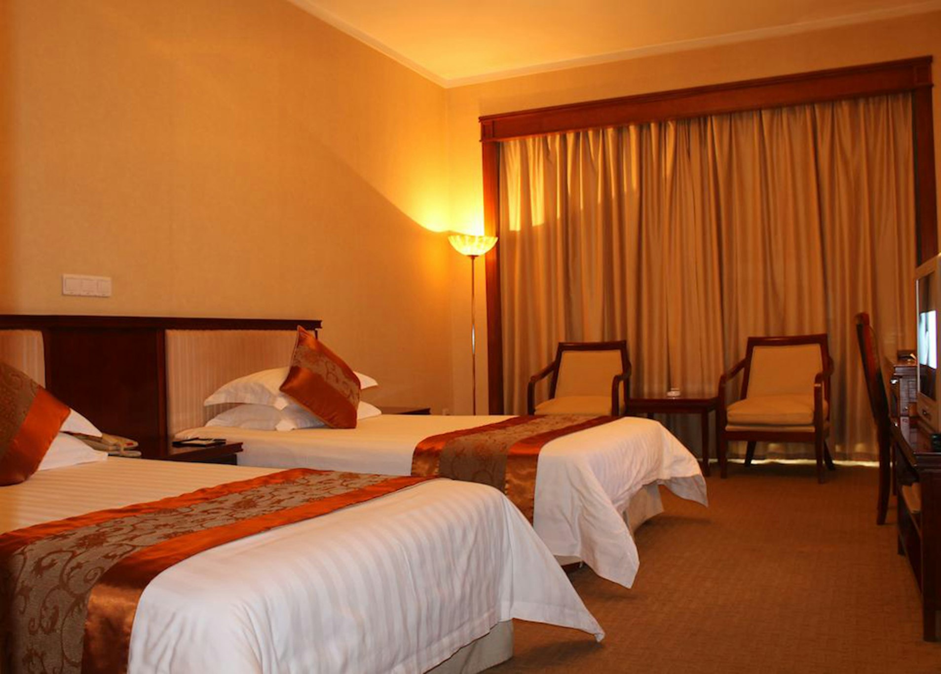 NEW CENTURY HOTEL NINGHAI 10/19
