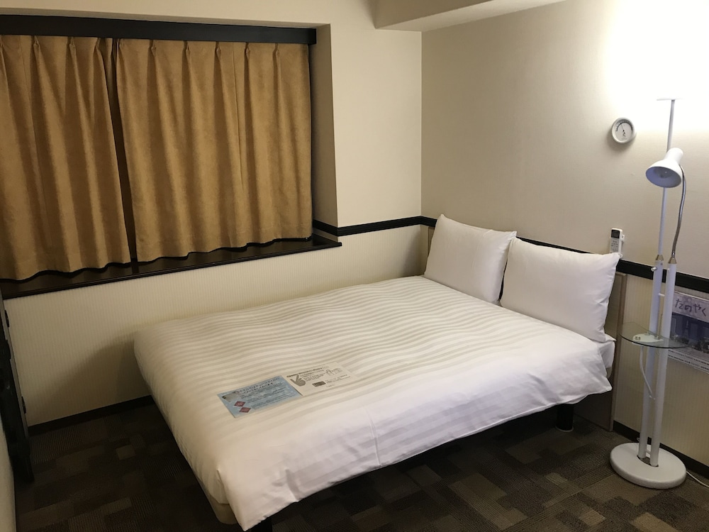 Toyoko Inn Tokyo Tozai Line Nishikasai 24/65