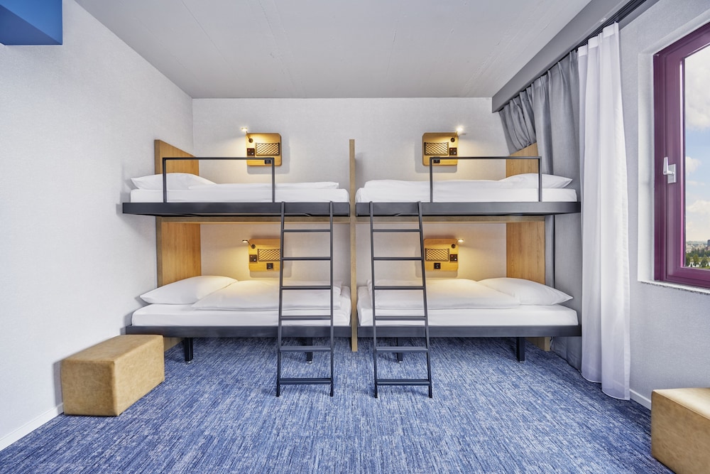 H2 Hotel Dusseldorf Seestern 12/30
