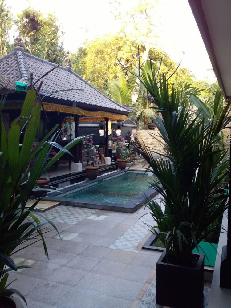 Vivaldi at Jimbaran 11/44