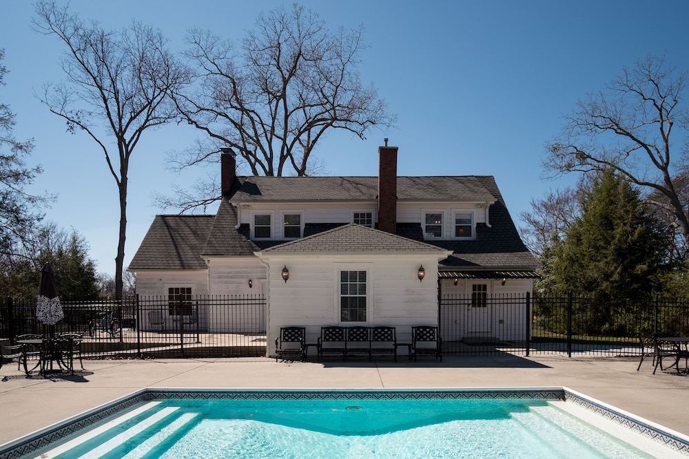 Swamp Rabbit Inn Travelers Rest 3/50