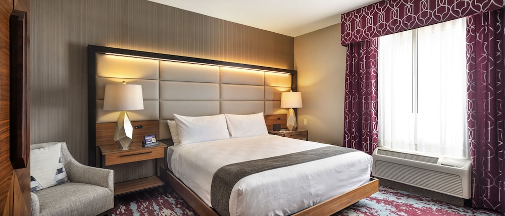 Hampton Inn Suites Highland California 13/42