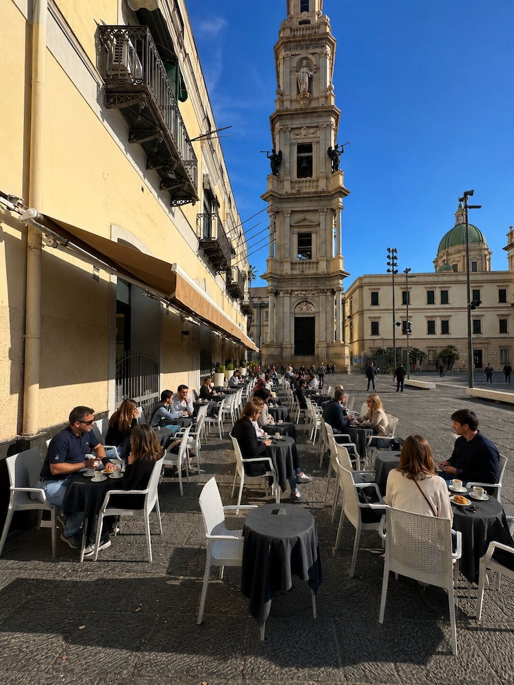 Hotel Santuario Pompei 36/50