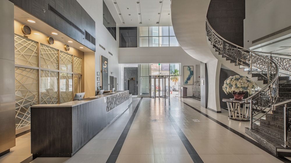 S Hotel Bahrain 7/50