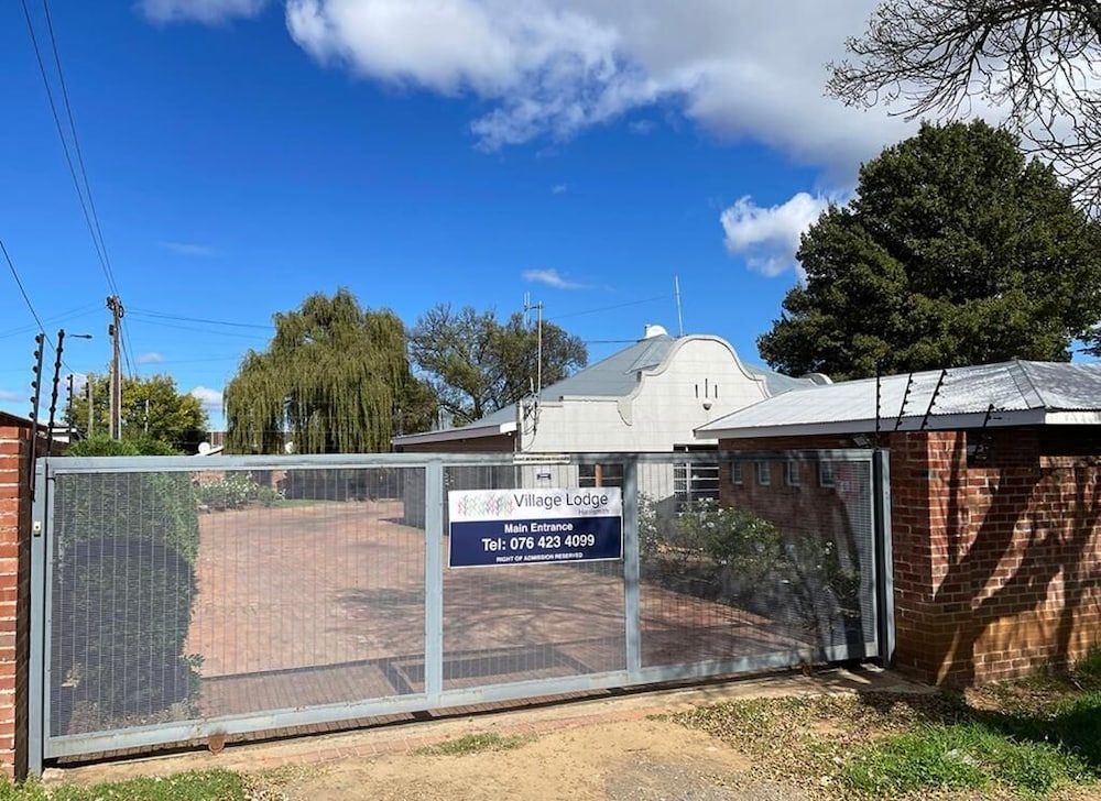 Village Lodge Harrismith 40/50