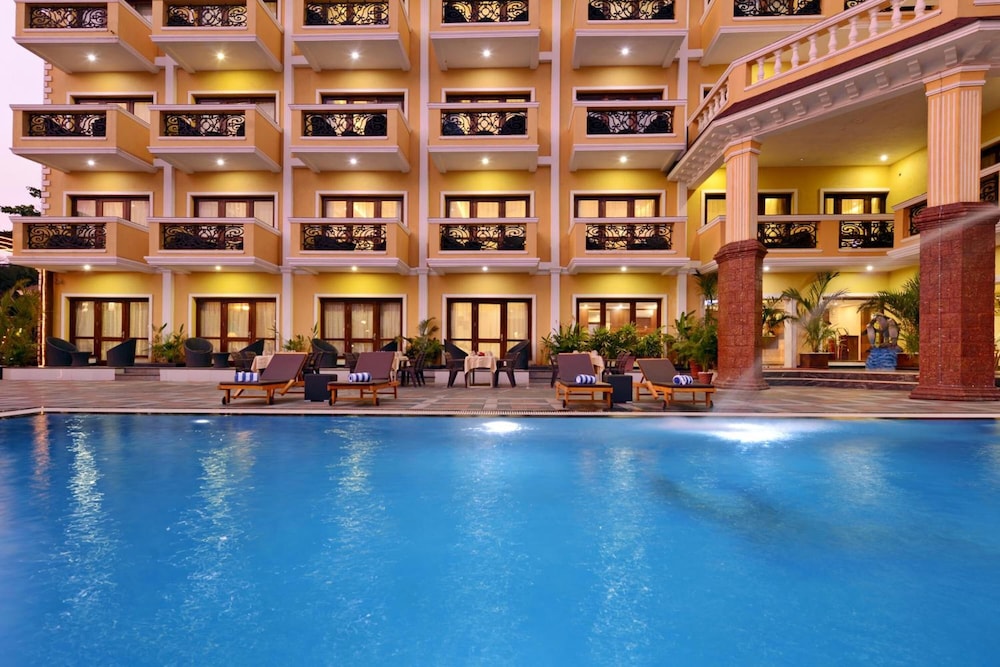 De Alturas Resort 4/82