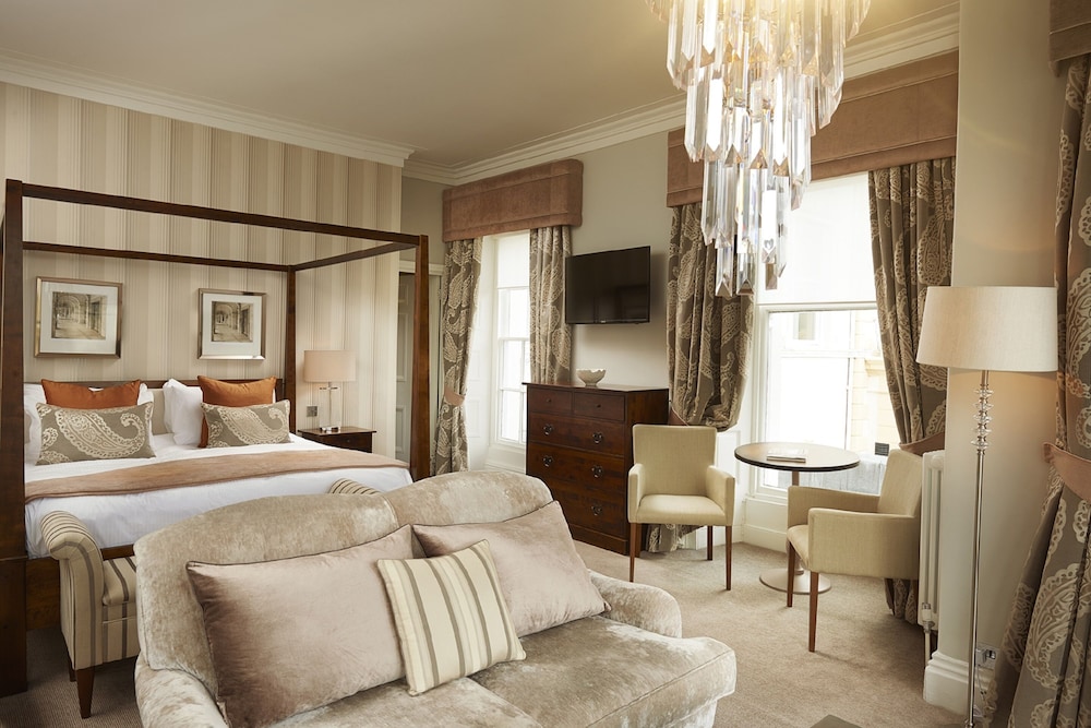 Four Poster, Suite, King Bed, Lake View