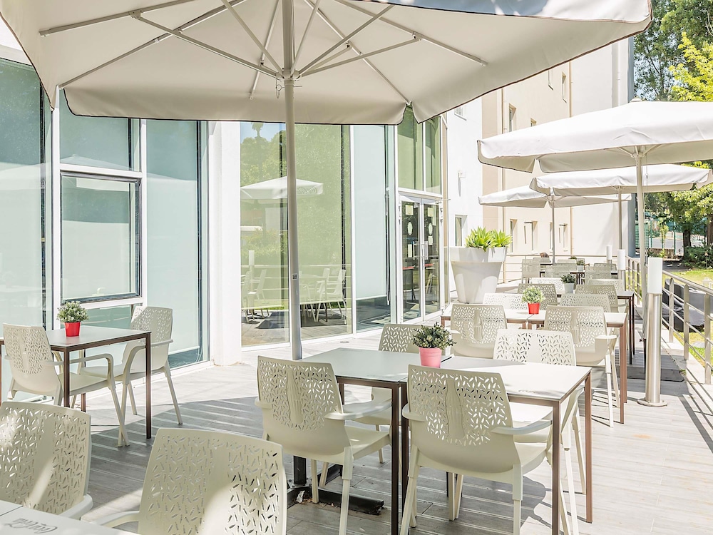 ibis Lisboa Alfragide 63/71