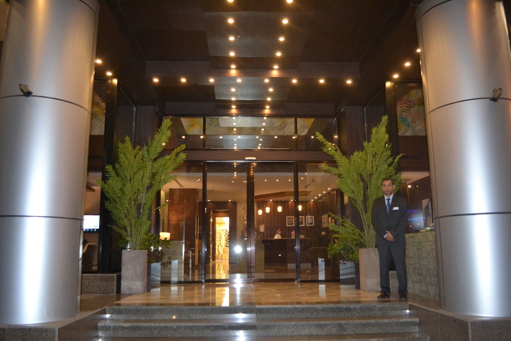 Velvet Hotel 6/54