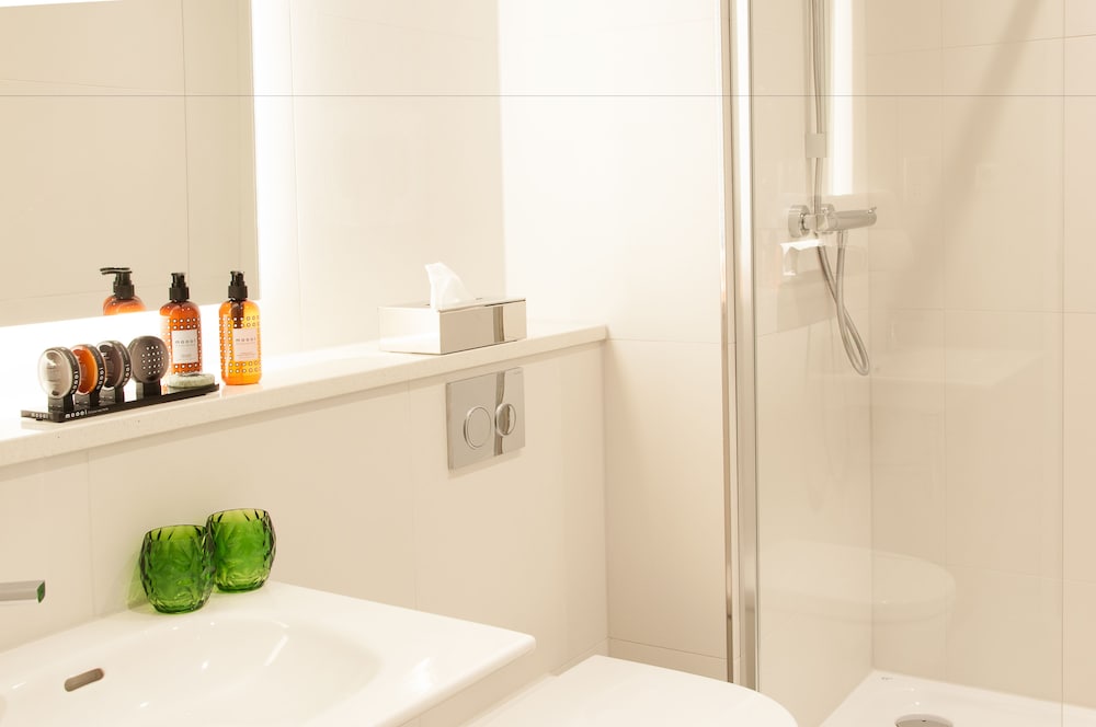 Premier Suites Plus Rotterdam 49/50