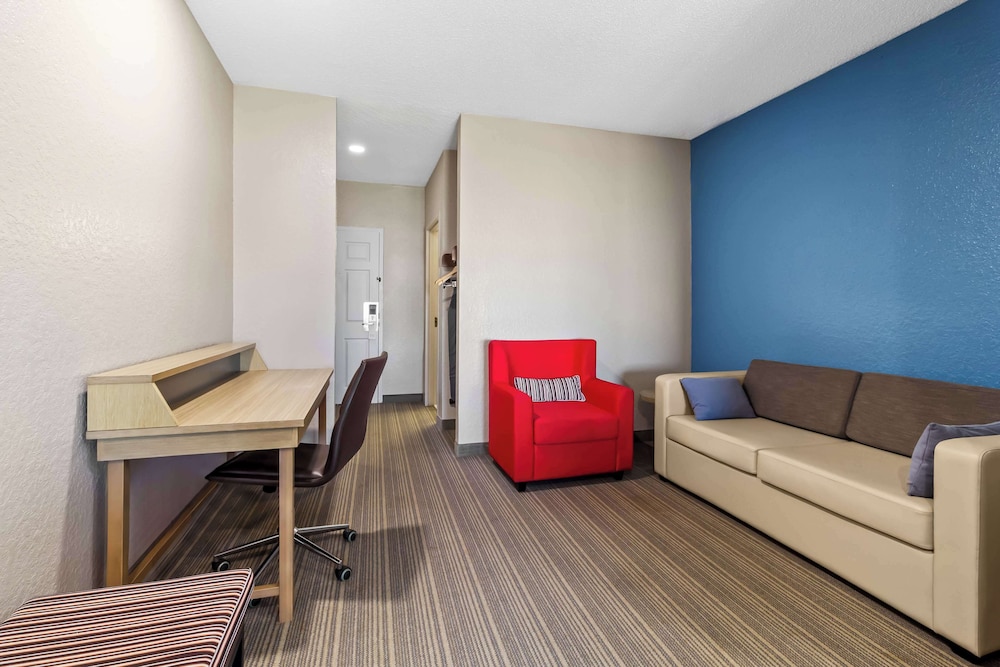 Sonesta Essential IAH Airport JFK Boulevard 35/53