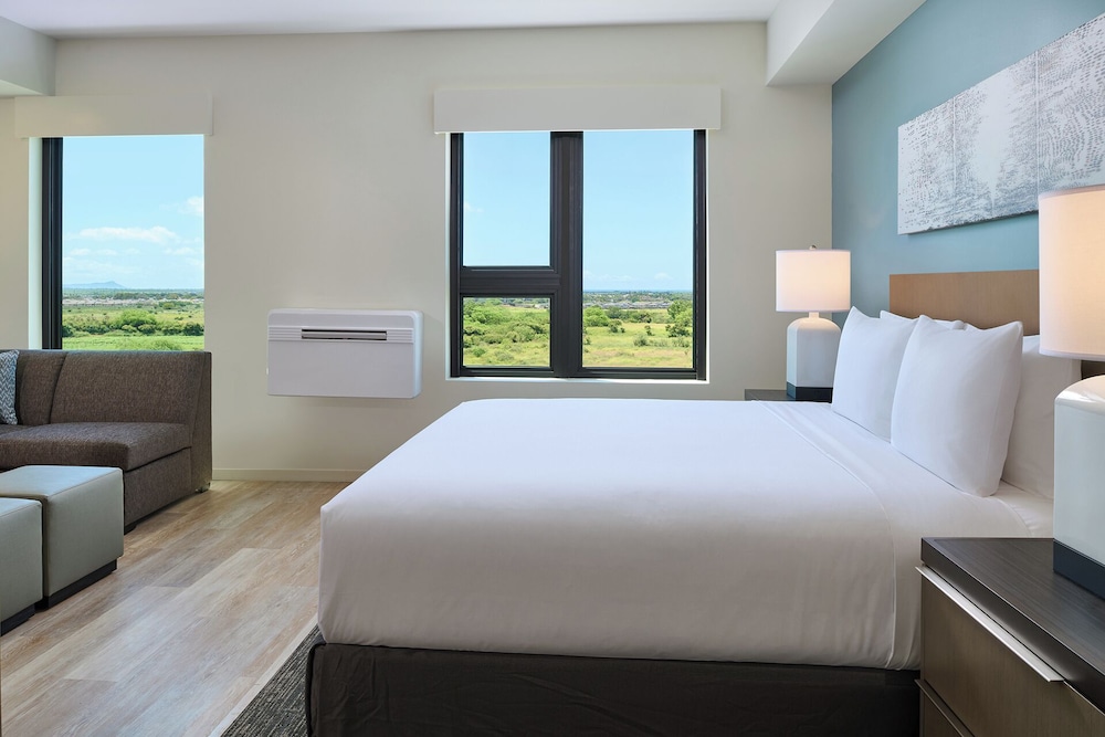 Hyatt Place at Ho'opili 24/50