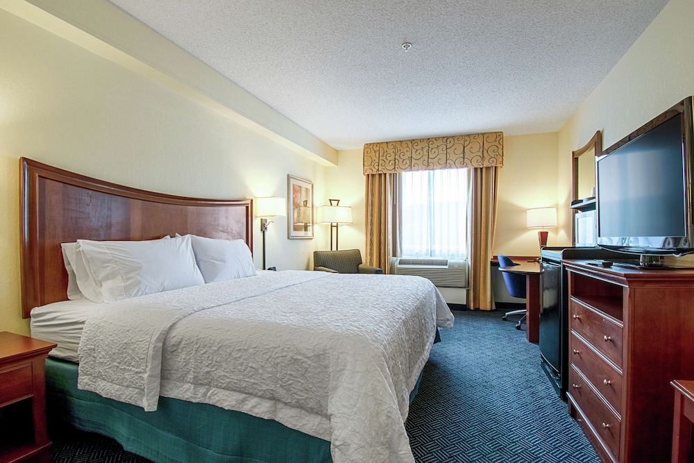 Hampton Inn Pine Grove 24/58