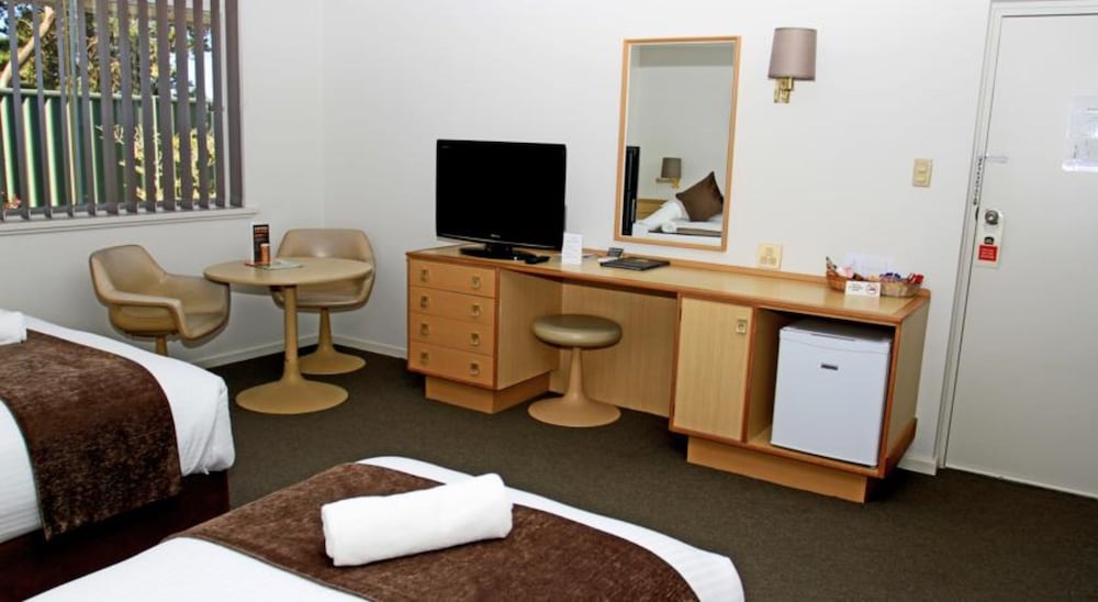 Hospitality Esperance, SureStay Collection by Best Western 59/74