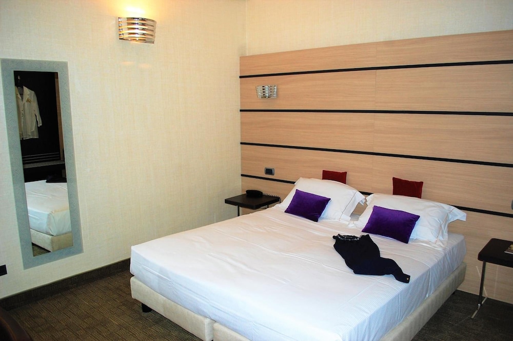 Hotel Cora 4/30