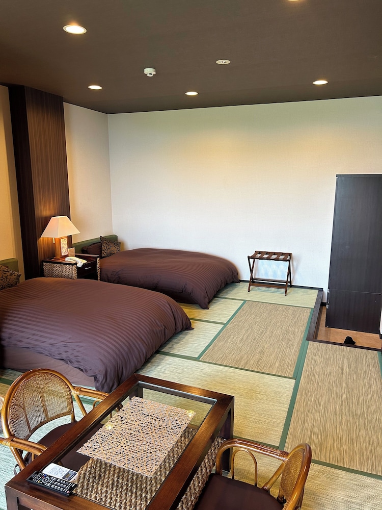 ROOM, TWIN BEDS, MOUNTAIN VIEW, TATAMI