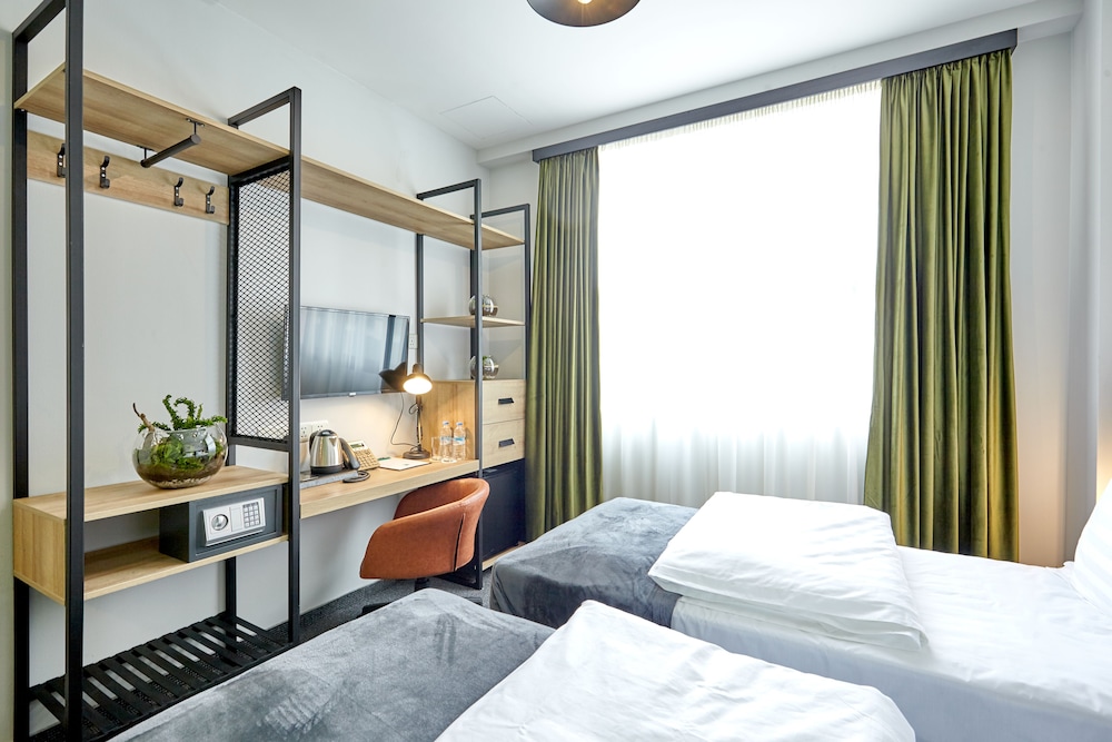 Graphica Tbilisi Hotel 13/36