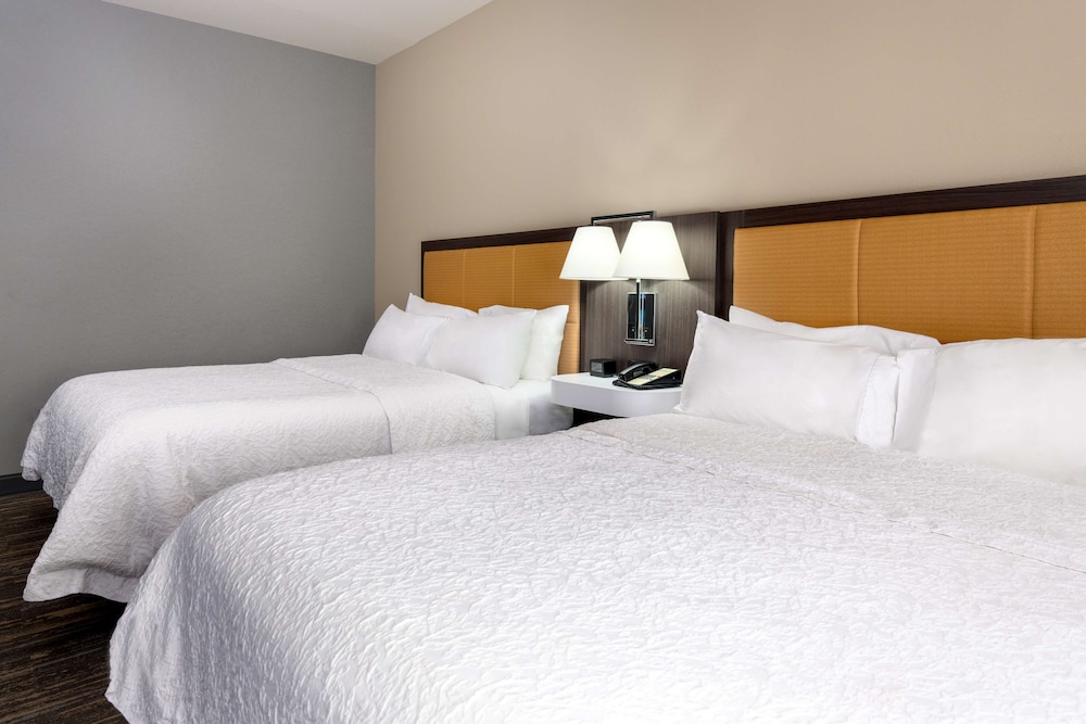 Hampton Inn Suites Tallahassee Capital University Fl 24/62